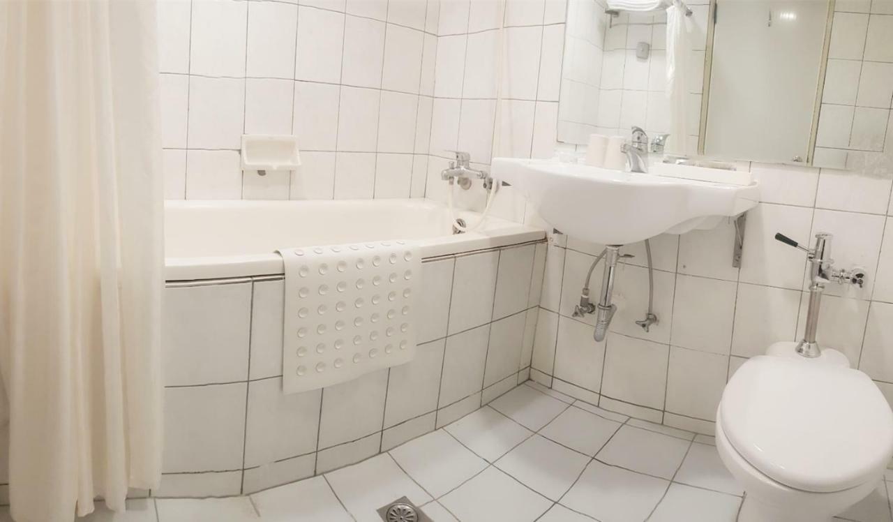 Onetel - Ximen Hotel Trung Hòa Ngoại thất bức ảnh